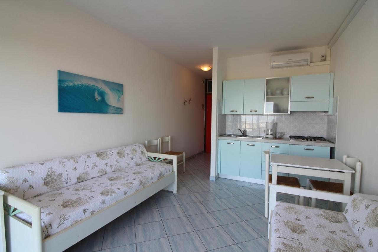 Appartamenti Puerto Do Sol Lignano Sabbiadoro Exterior foto
