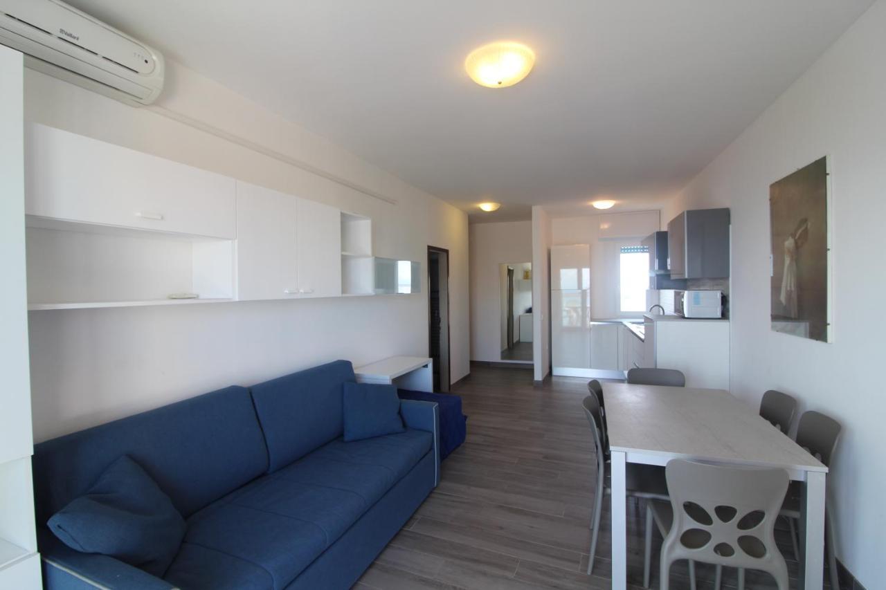 Appartamenti Puerto Do Sol Lignano Sabbiadoro Exterior foto