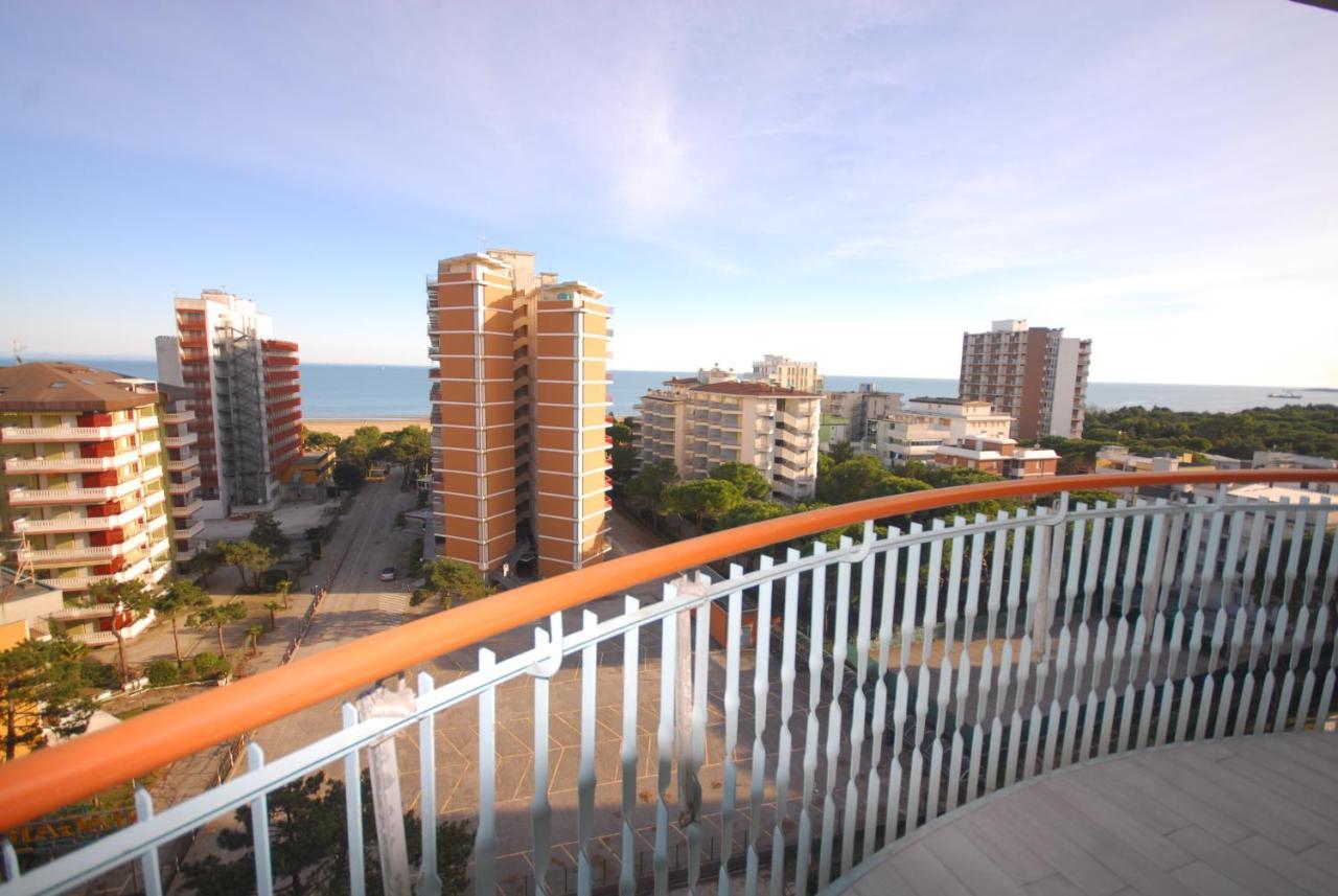 Appartamenti Puerto Do Sol Lignano Sabbiadoro Exterior foto