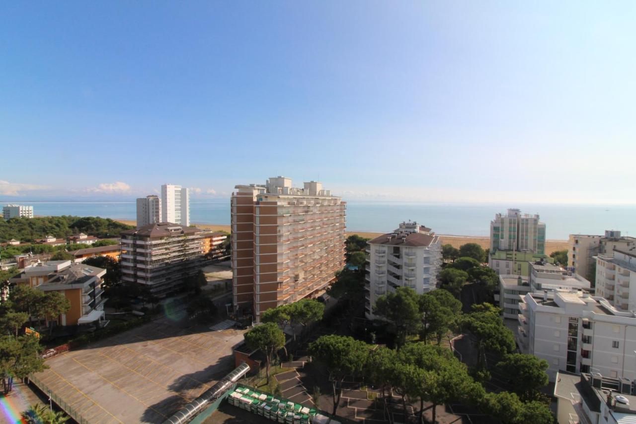 Appartamenti Puerto Do Sol Lignano Sabbiadoro Exterior foto
