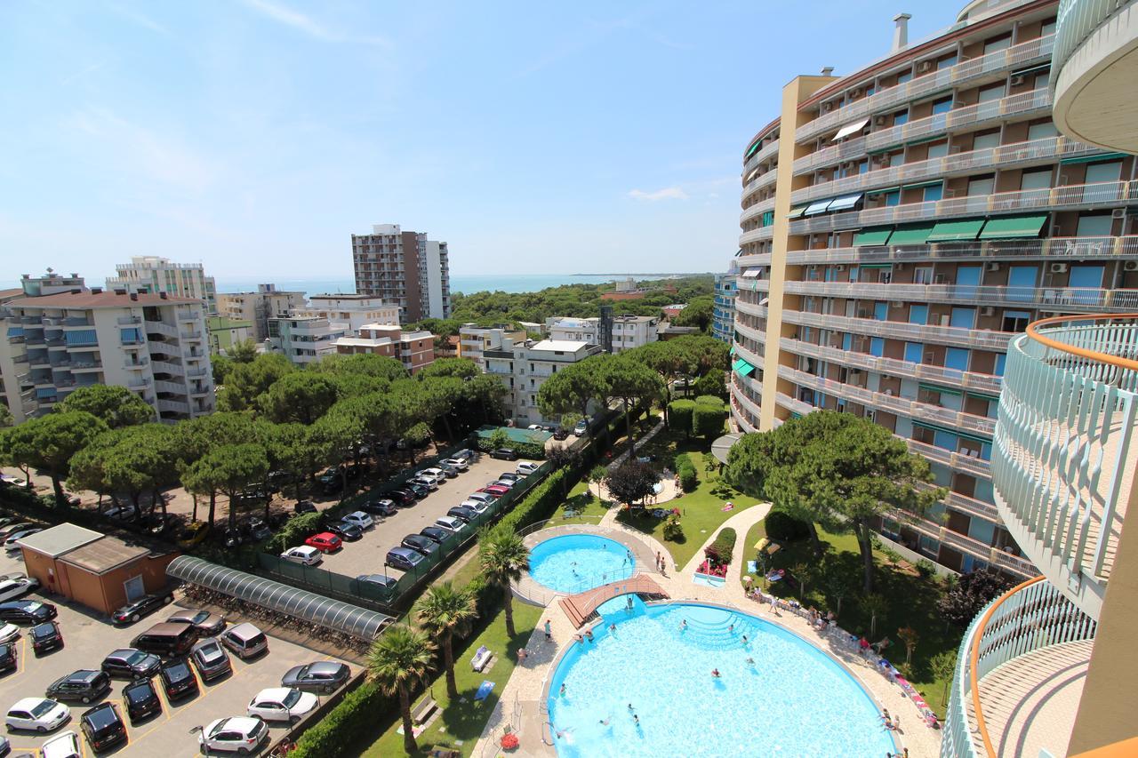 Appartamenti Puerto Do Sol Lignano Sabbiadoro Exterior foto